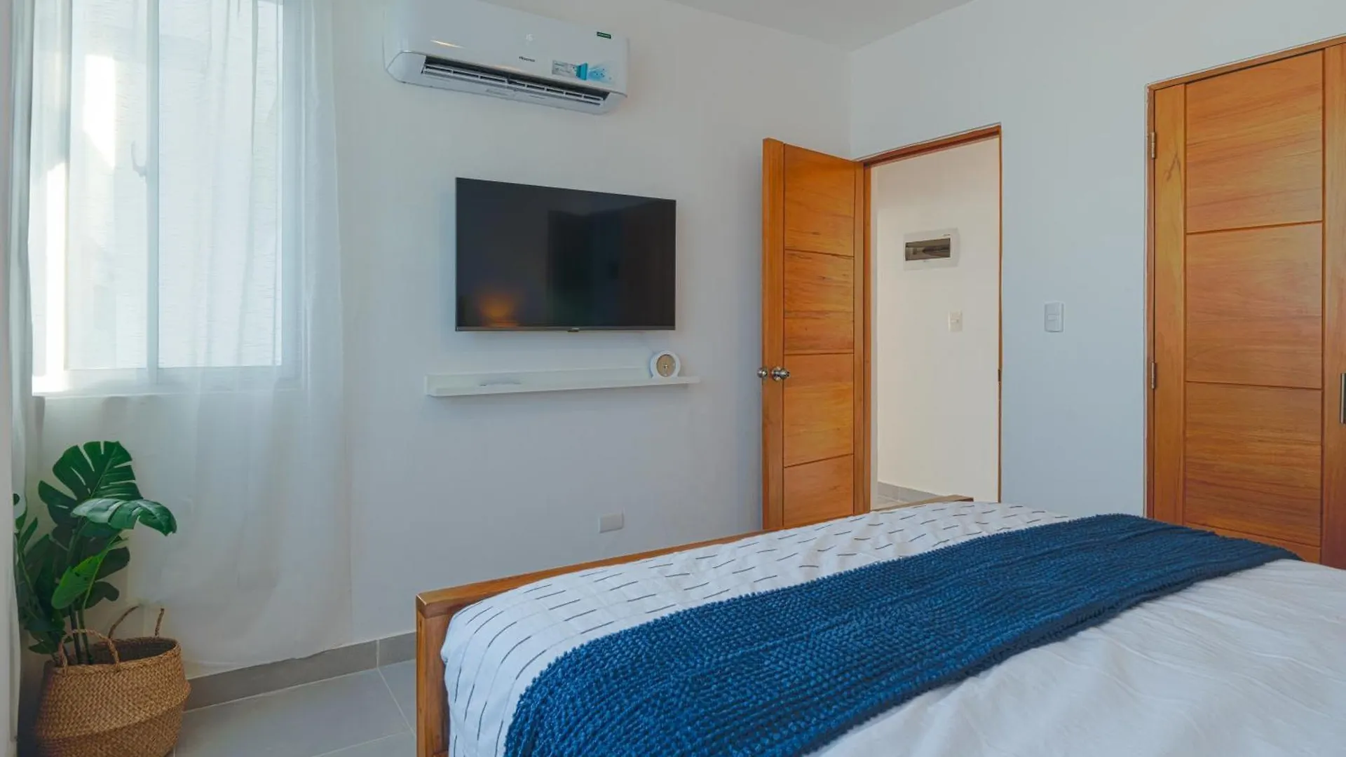 White Sands Condo, Beach, Wi-Fi, Pool Punta Cana Dominican Republic